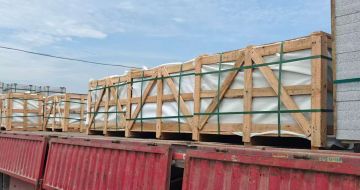 攀枝花 芝麻白花岗岩地铺石出口专车-泰国游