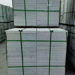 攀枝花 芝麻白火烧，园林广场市政工程地铺石，1.8~5.0厚均有现货