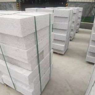 攀枝花 白麻花岗岩路沿石，立缘石，平缘石，路牙石，道牙石，马路牙子等