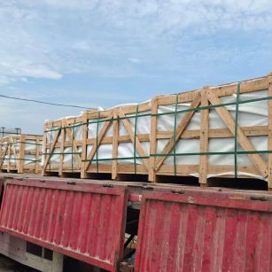 攀枝花 芝麻白花岗岩地铺石出口专车-泰国游