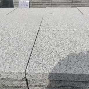 攀枝花 白麻花岗岩石材推荐 荔枝面地铺石