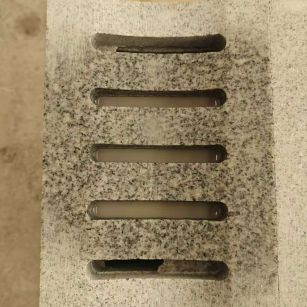 攀枝花 芝麻白拉丝面花岗岩U型开槽排水槽