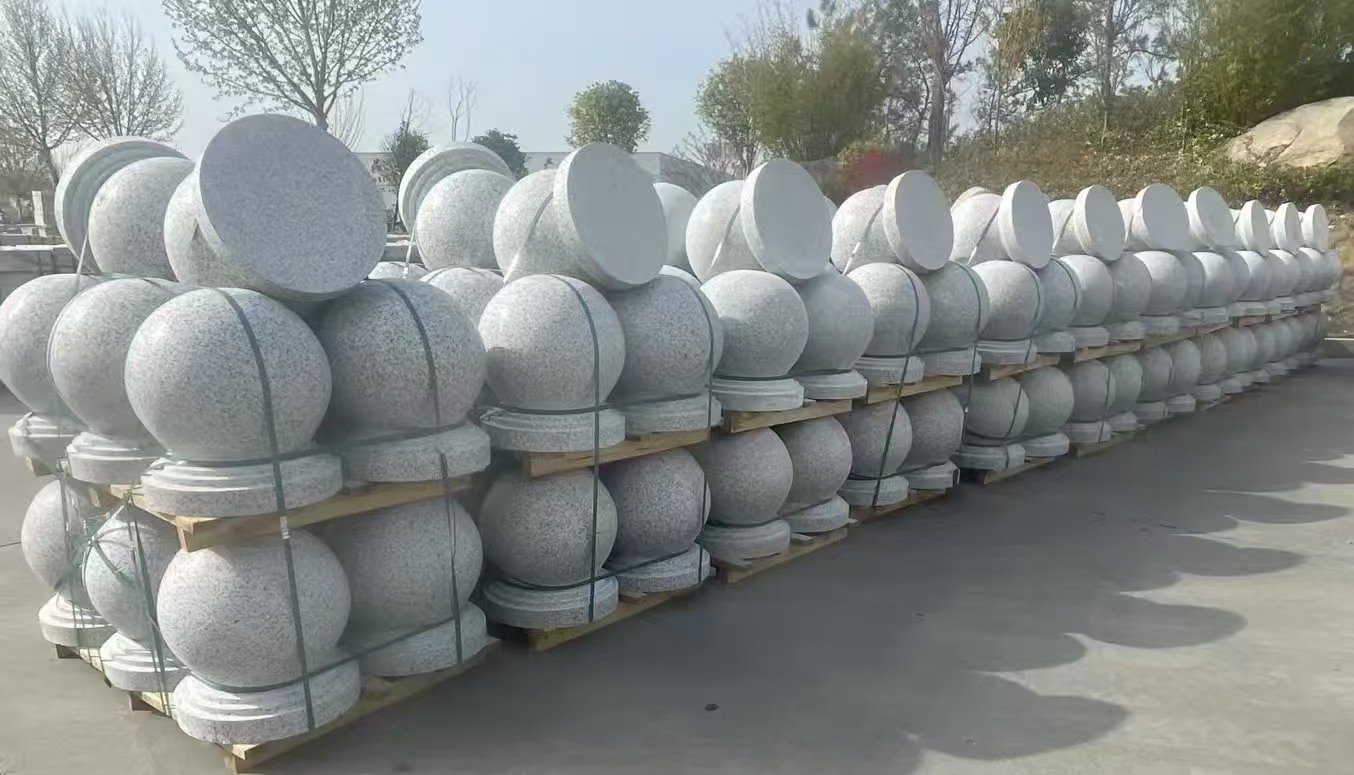 攀枝花 白麻花岗岩石材圆球，石球，挡车球，隔离球，景观石球，风水球等