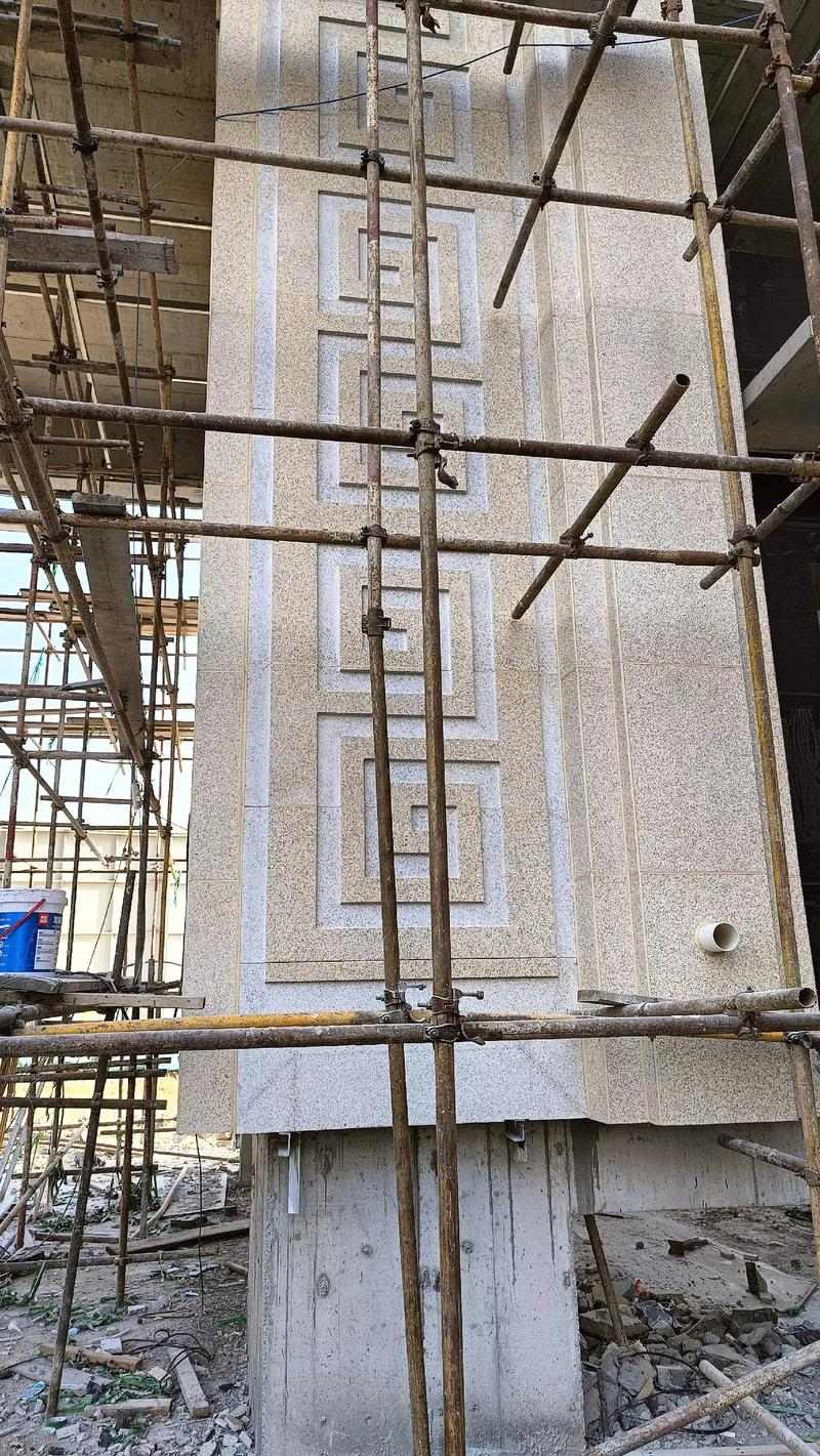 攀枝花 黄金麻花岗岩别墅外墙干挂回纹造型效果