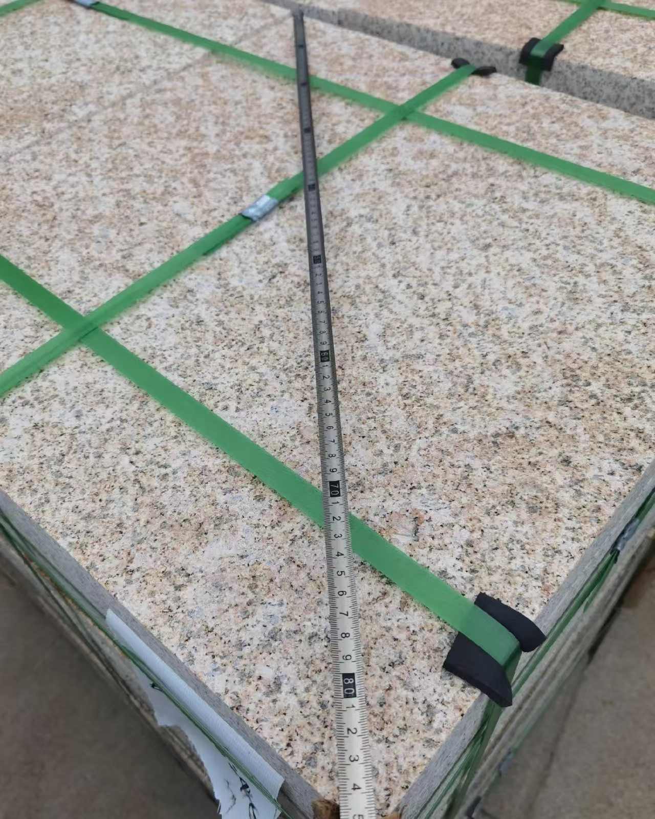 攀枝花 黄金麻火烧面地铺石