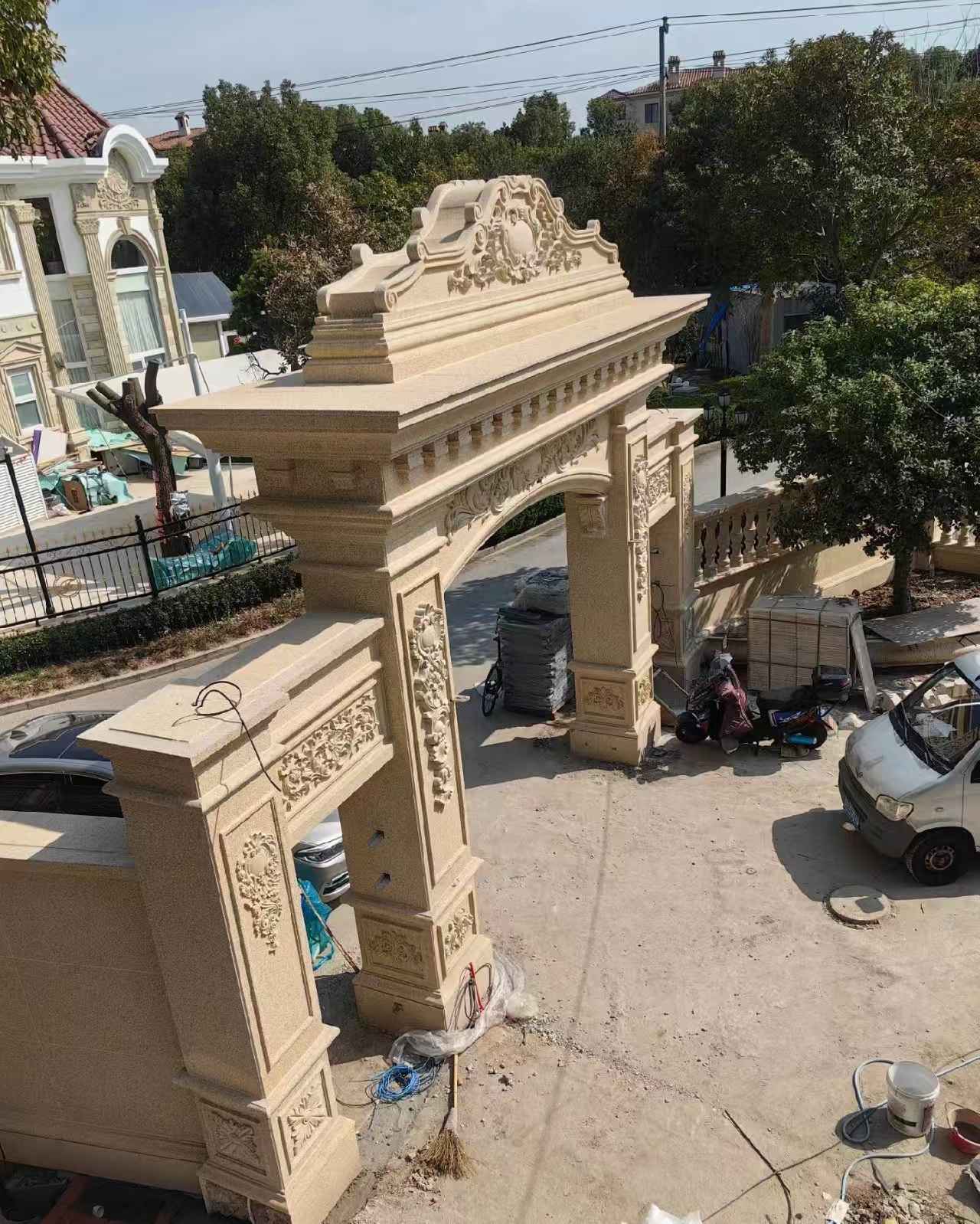 攀枝花 黄金麻荔枝面花岗岩别墅门楼