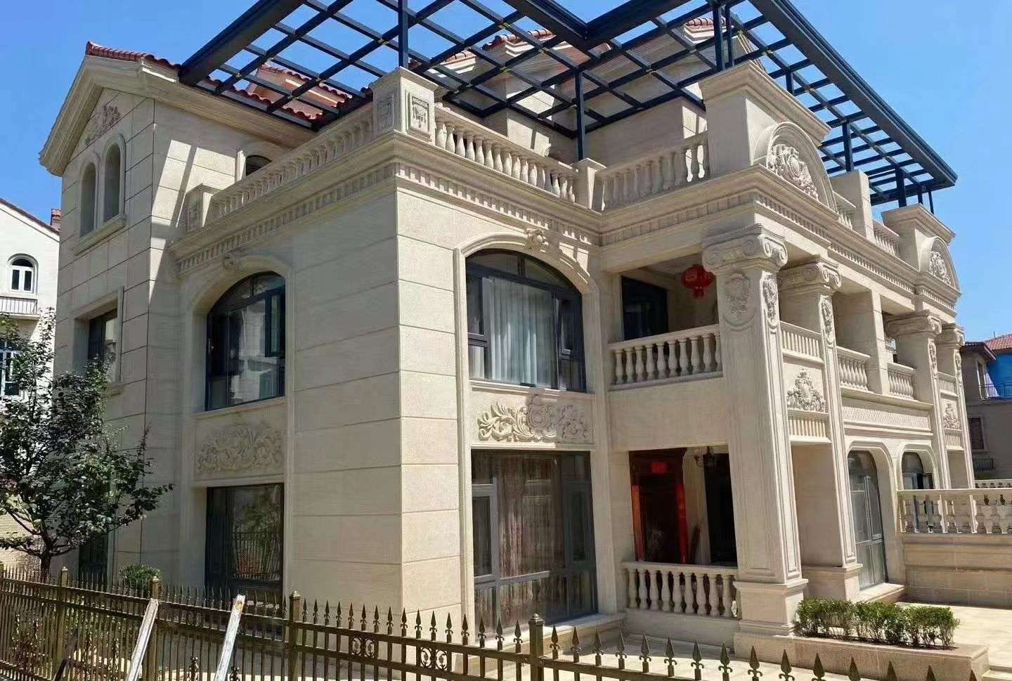 攀枝花 黄金麻花岗岩荔枝面别墅外墙干挂