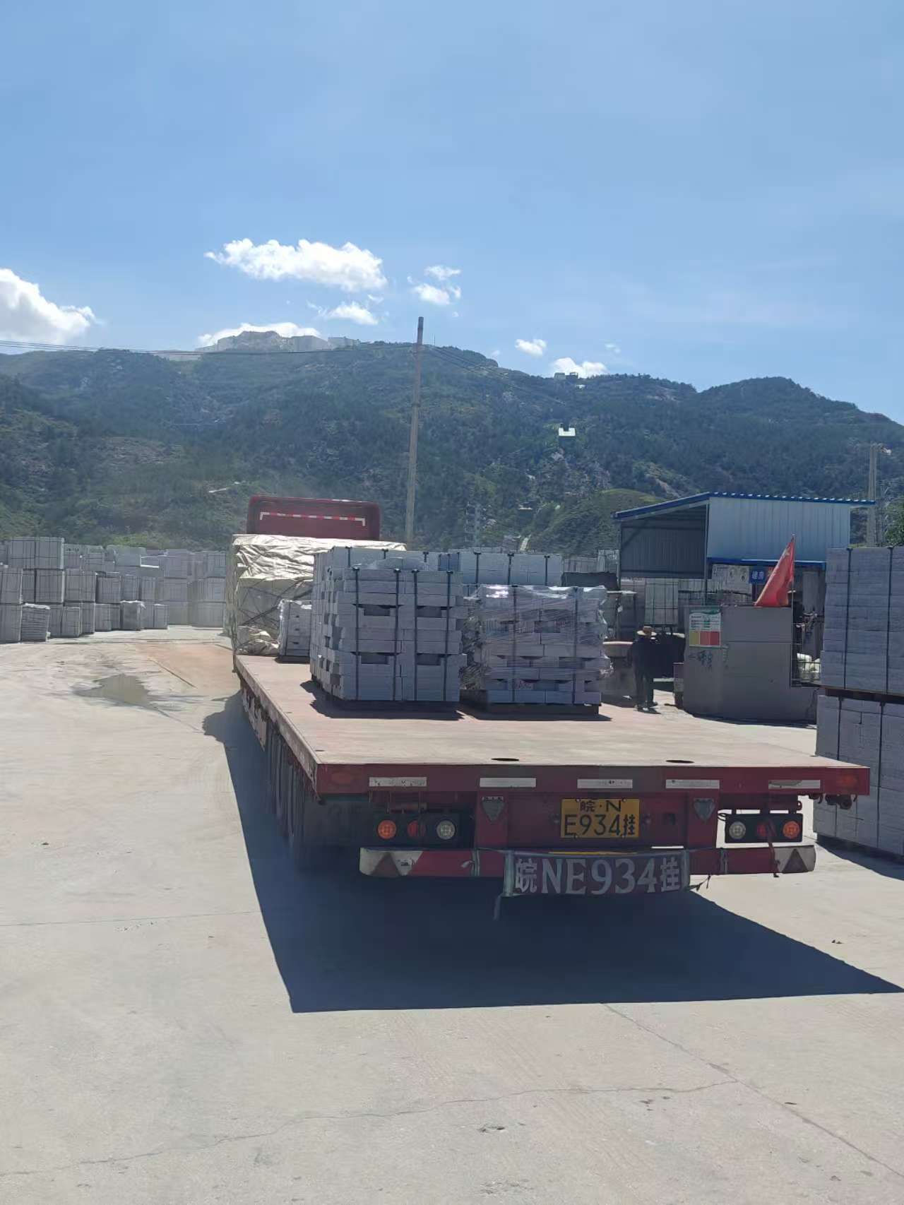 攀枝花 芝麻白仿形路沿石，直形路沿石