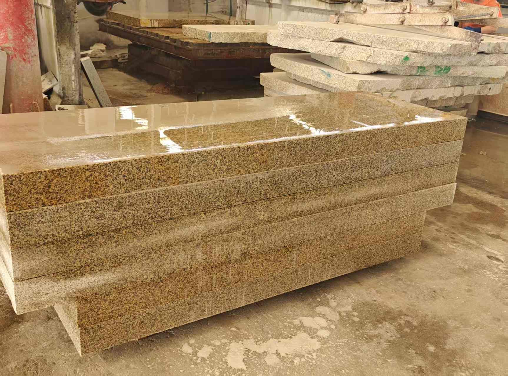 攀枝花 黄金麻栏杆料半成品加工中